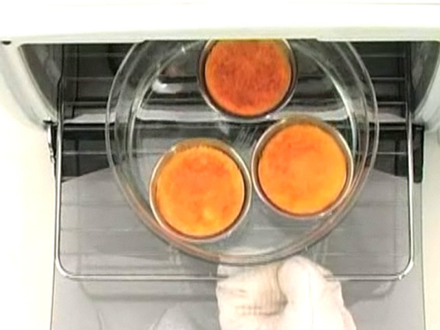 Апельсиновый пудинг с карамелью